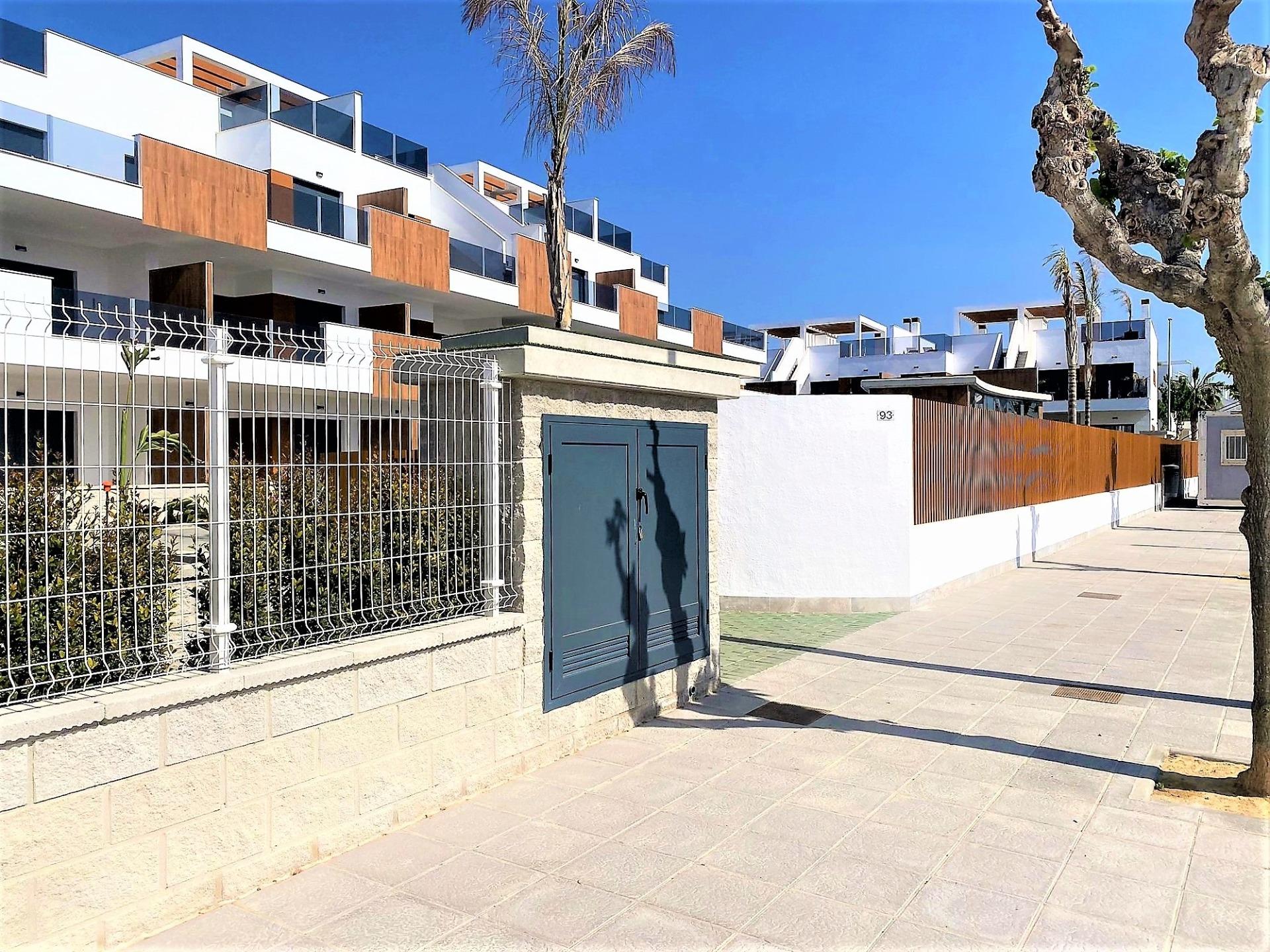 House in Alicante - view 1