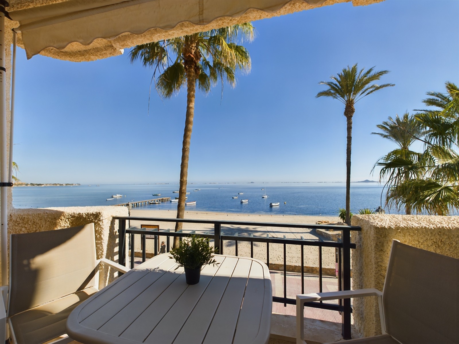 Apartment in Santa Cruz - view 1