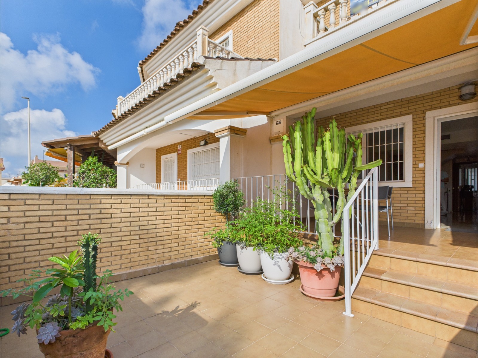 House in Santa Cruz - view 1