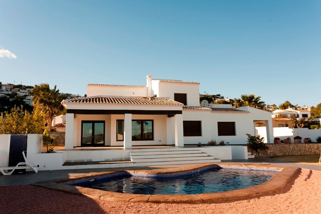 Villa in Moraira - view 1