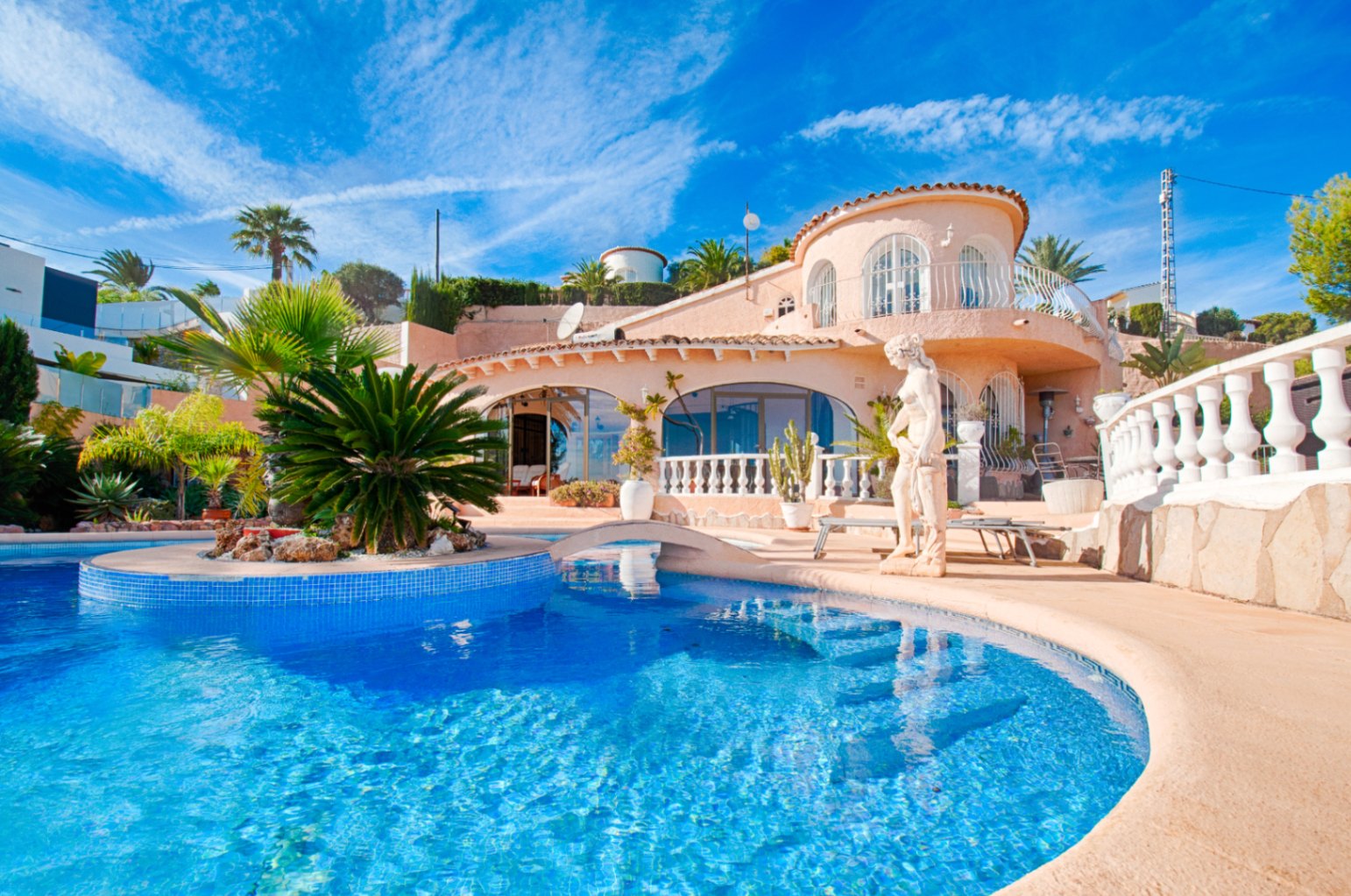 Villa in Moraira - view 1