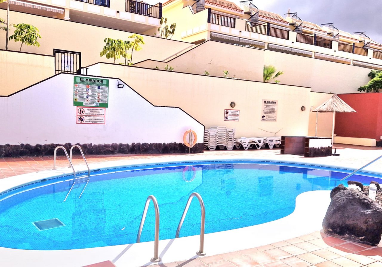 Apartment in Los Cristianos - view 1