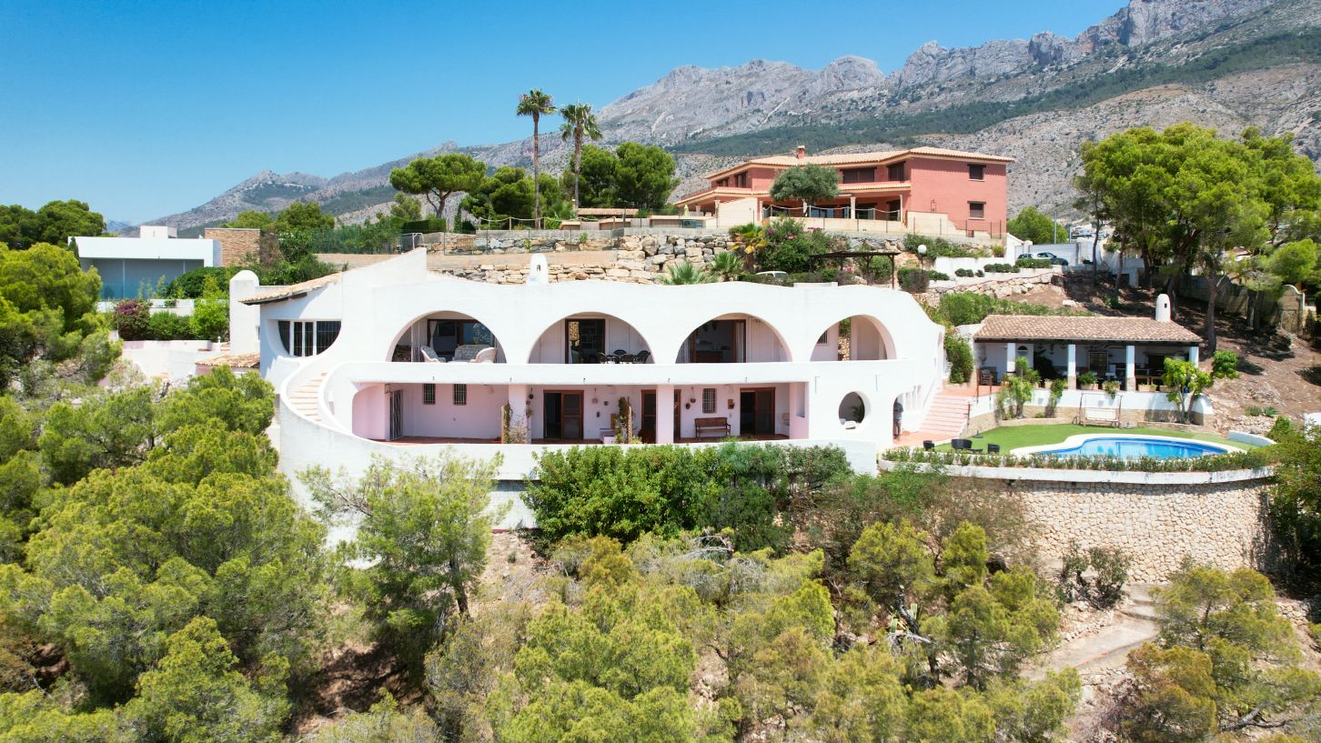 Villa in Altea la Vella - view 1