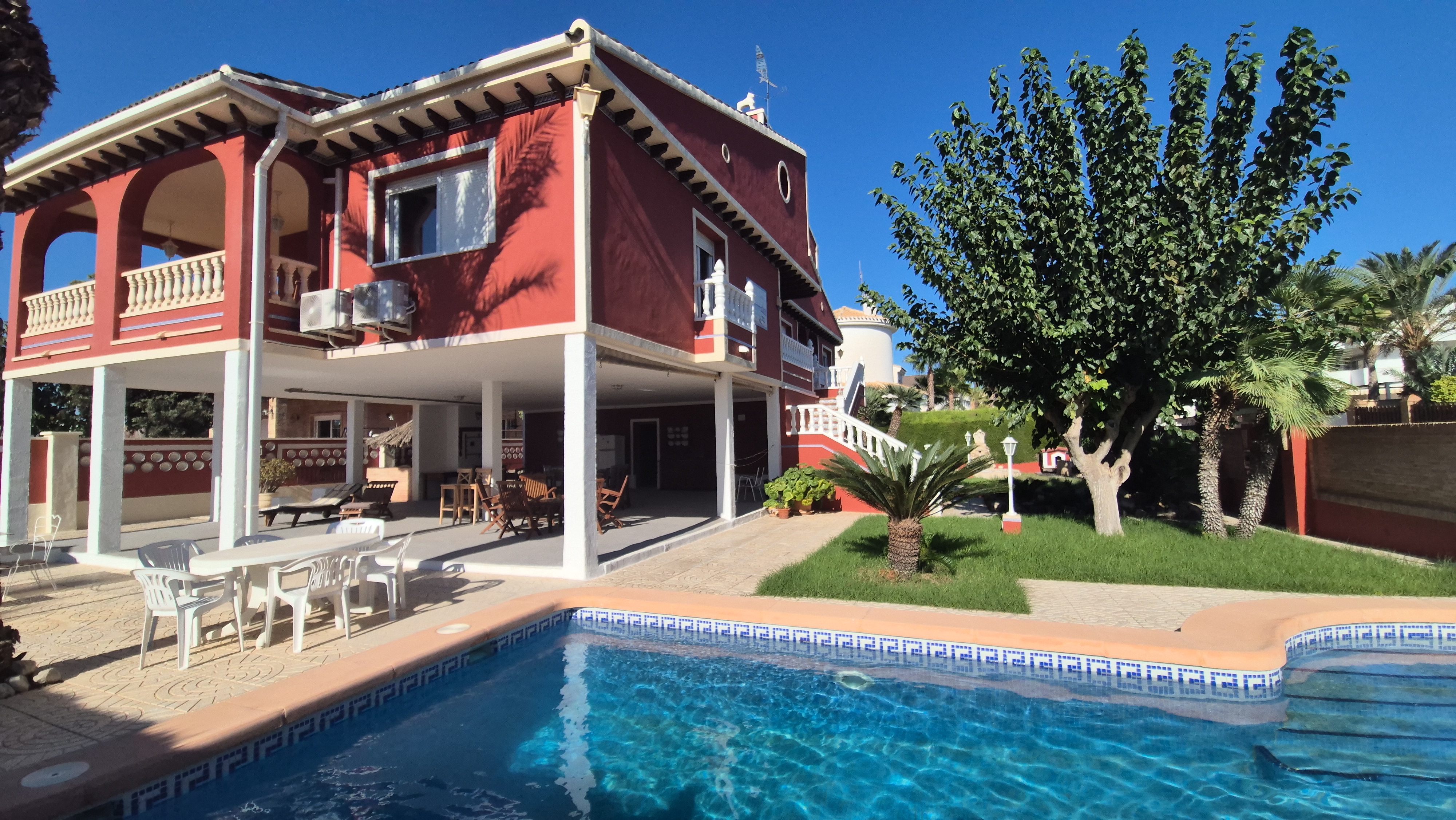 Villa in Dehesa de Campoamor - view 1