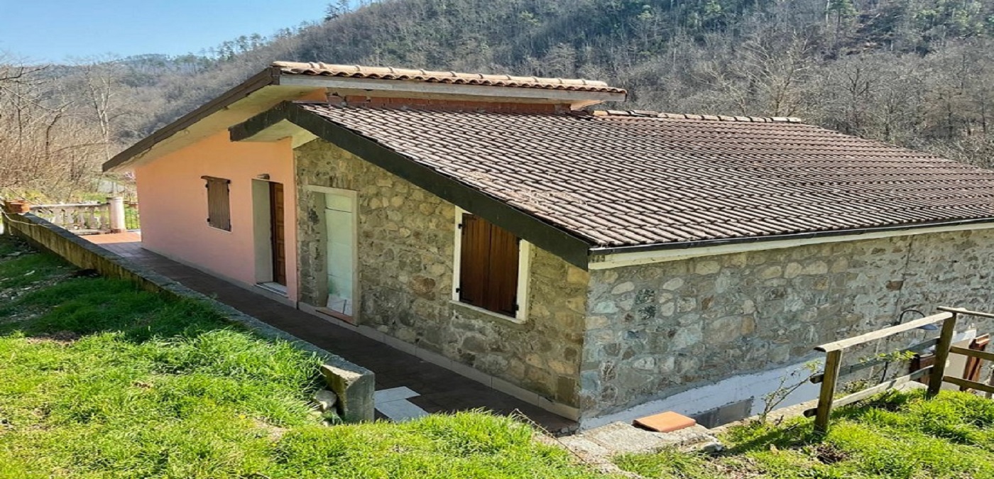 House in Borghetto di Vara - view 1
