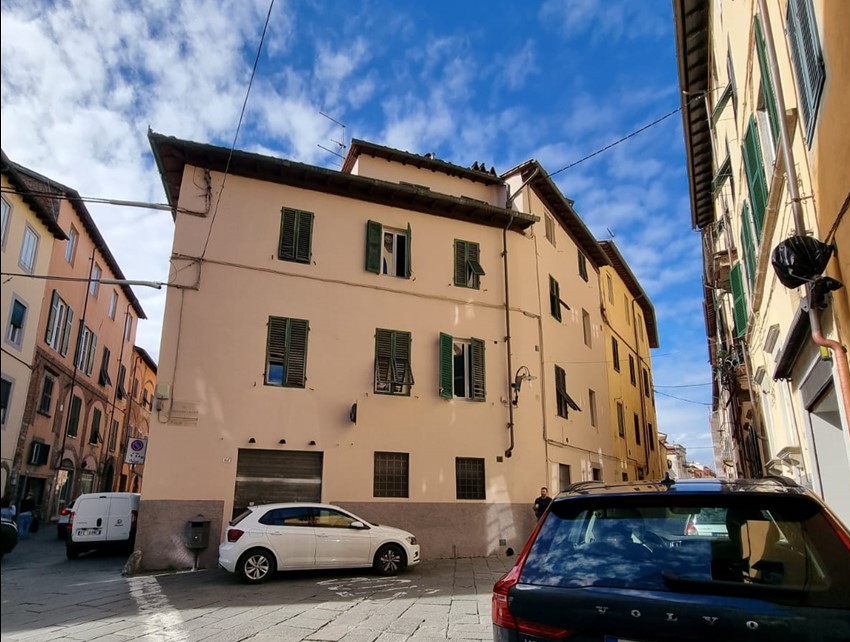 House in Lucca - view 1