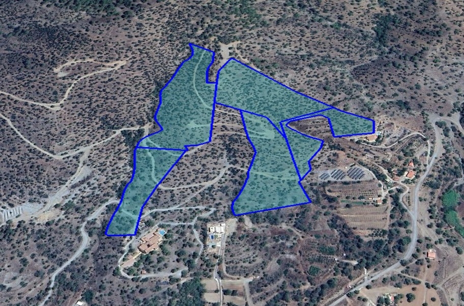 House in Foinikaria - view 1