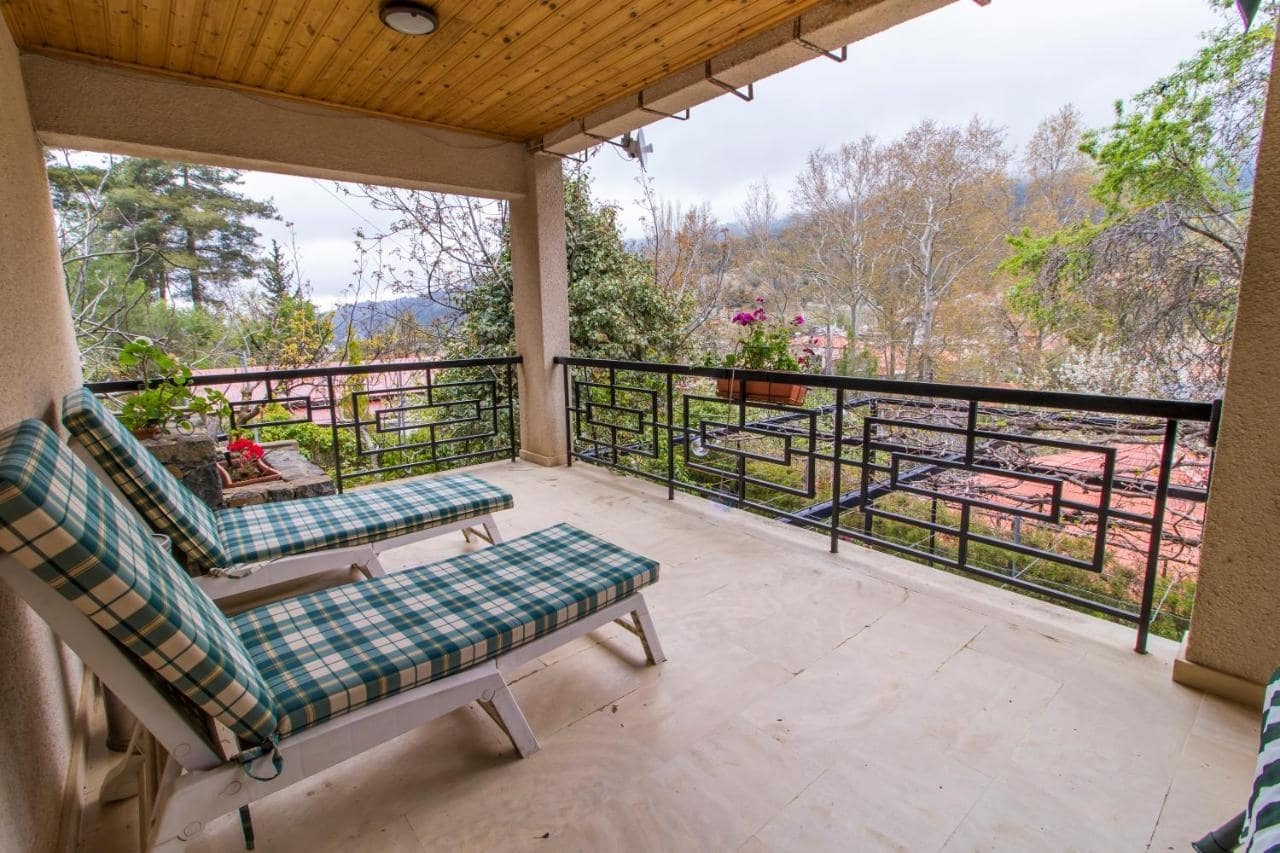 House in Foini - view 1