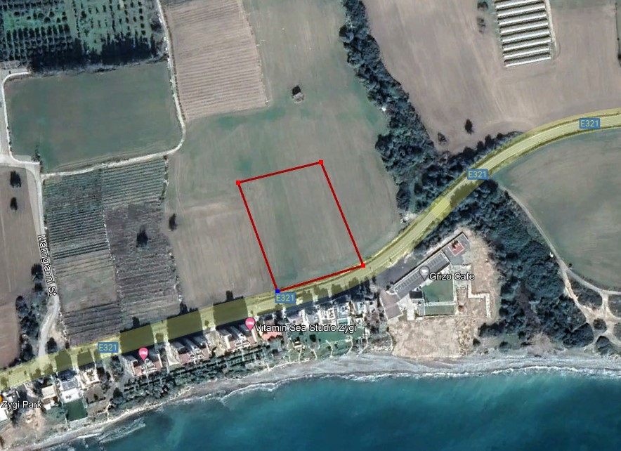 House in Zygi - view 1