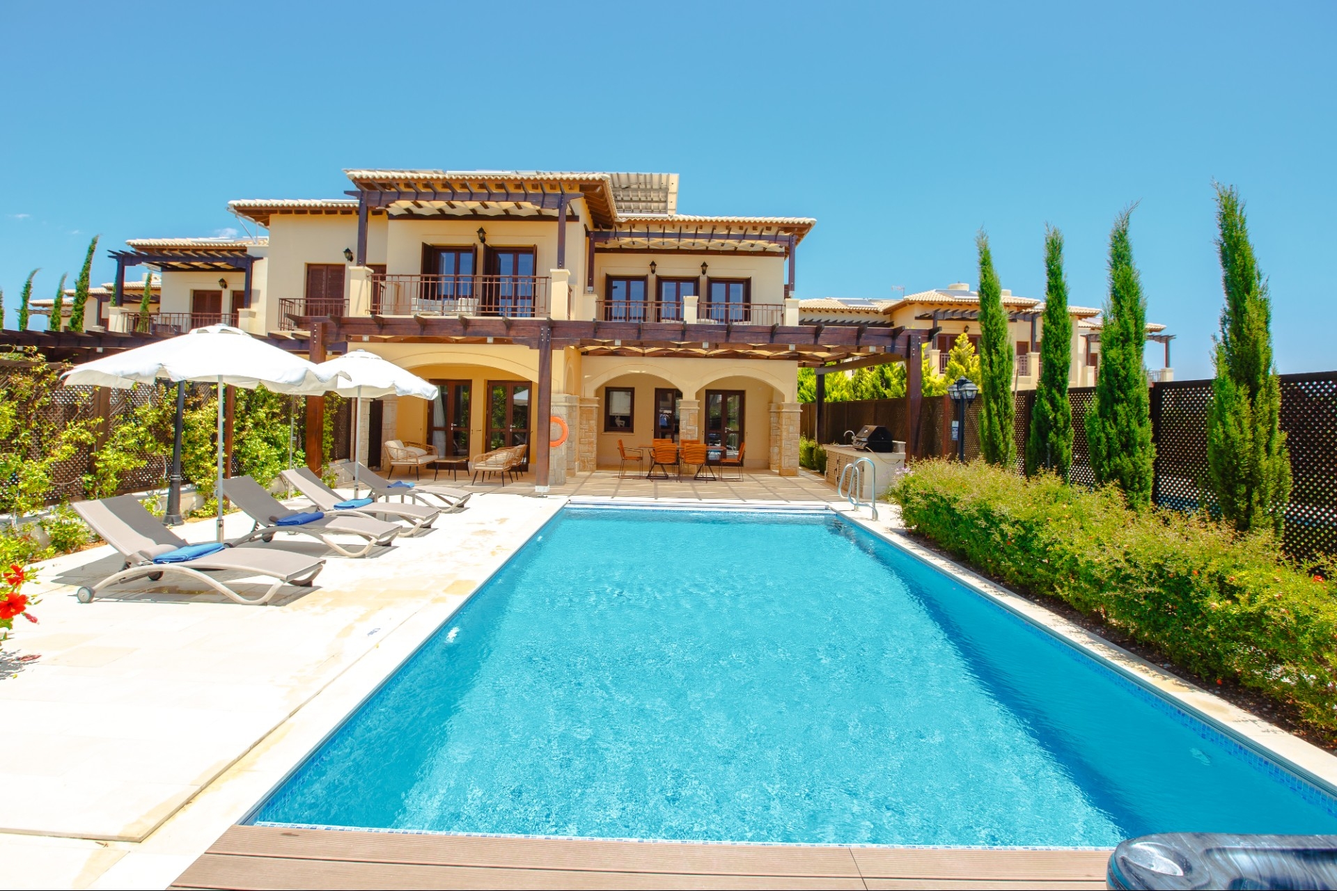 House in Kouklia - view 1
