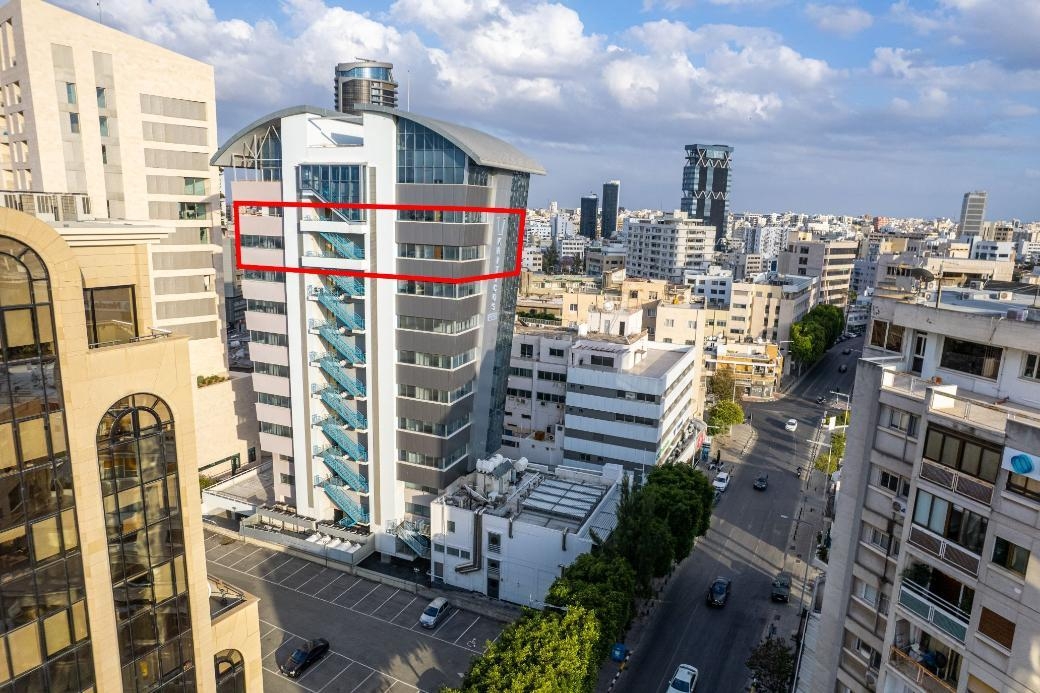 House in Nicosia Municipality - view 1