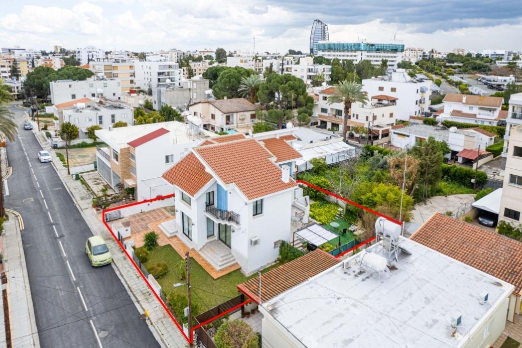 House in Strovolos - view 1