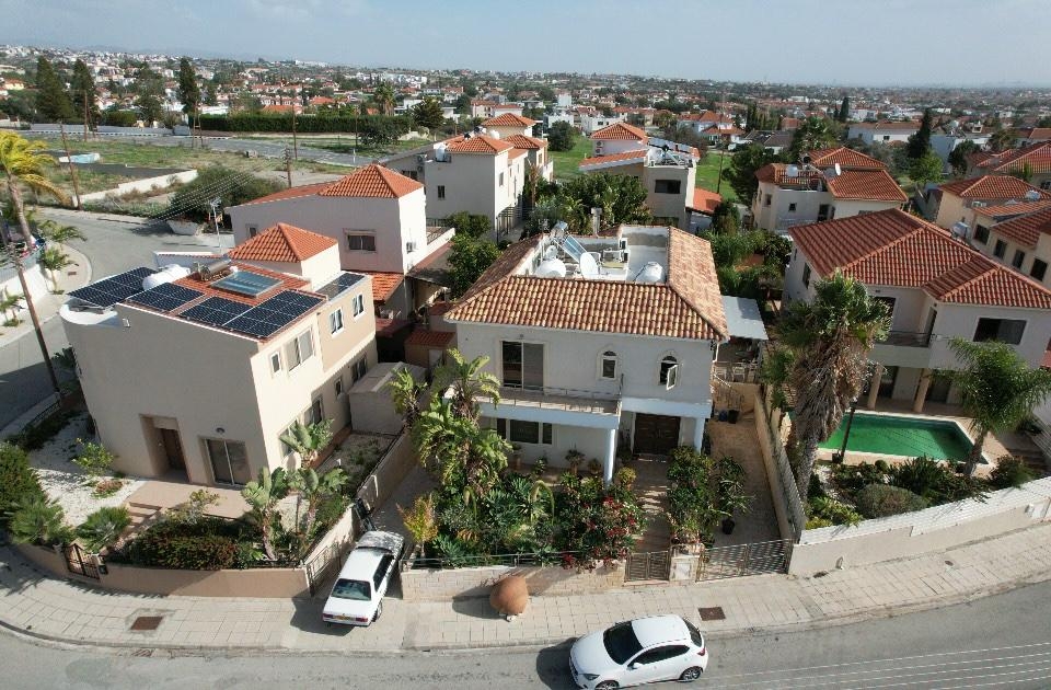 House in Erimi - view 1