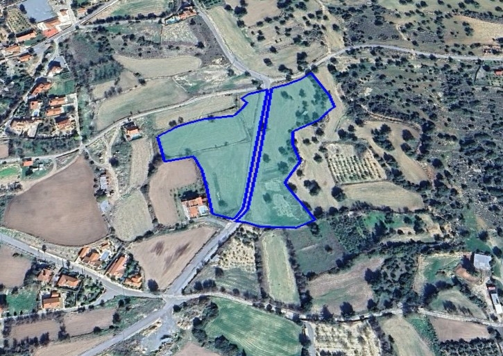 House in Anogyra - view 1