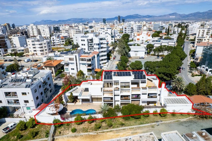 House in Strovolos - view 1