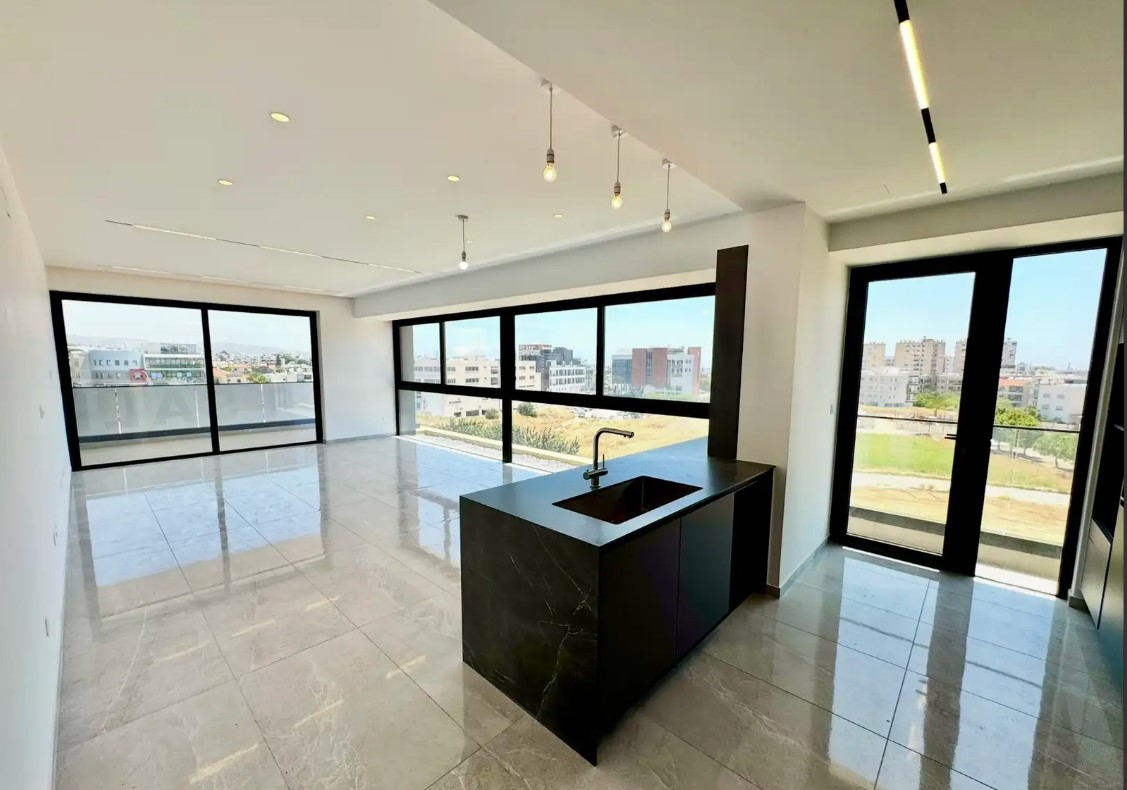 House in Ayios Athanasios (quarter) - view 1
