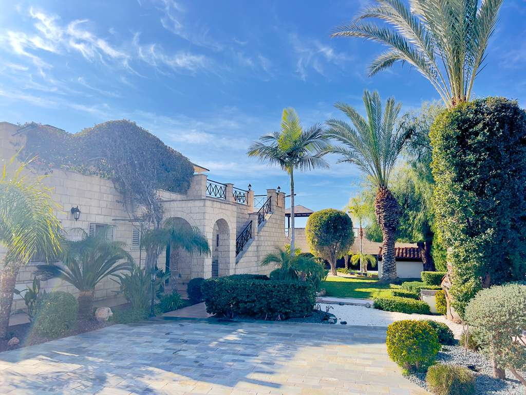 House in Pegeia - view 1