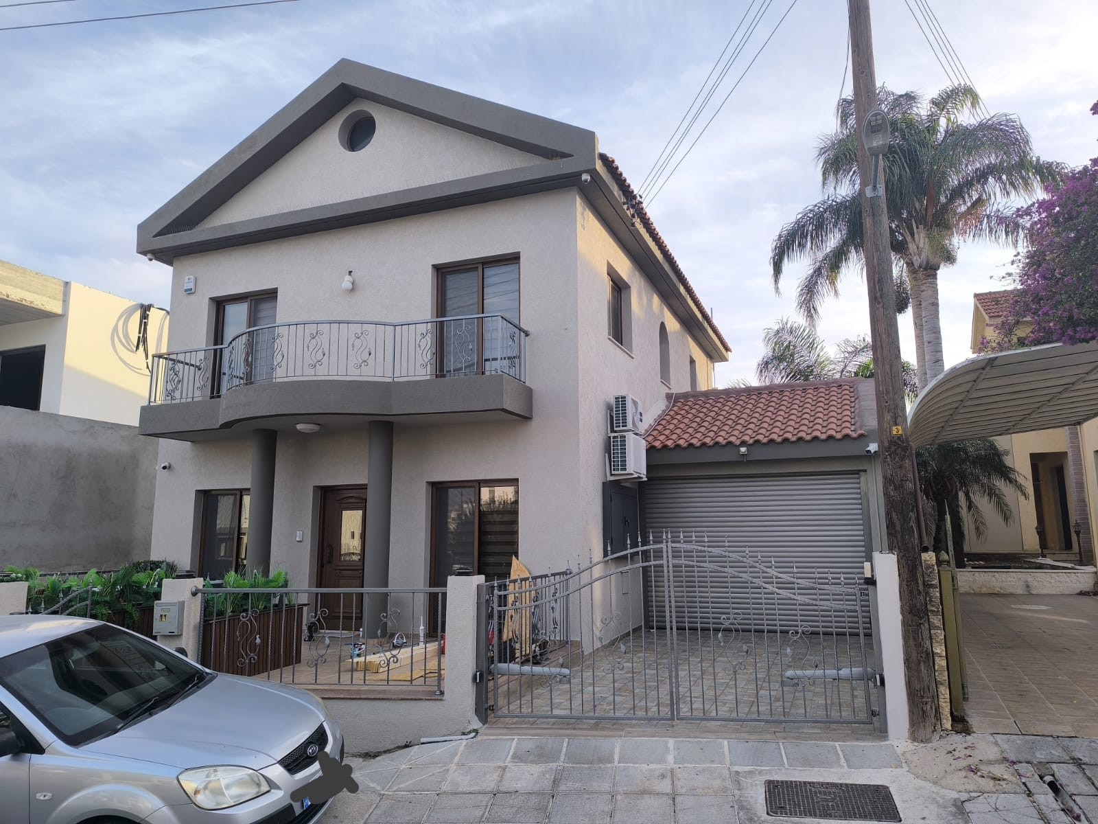 House in Kolossi - view 1