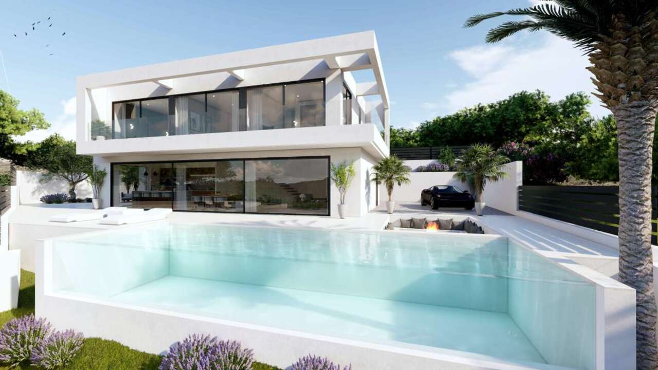 Villa in El Campello - view 1
