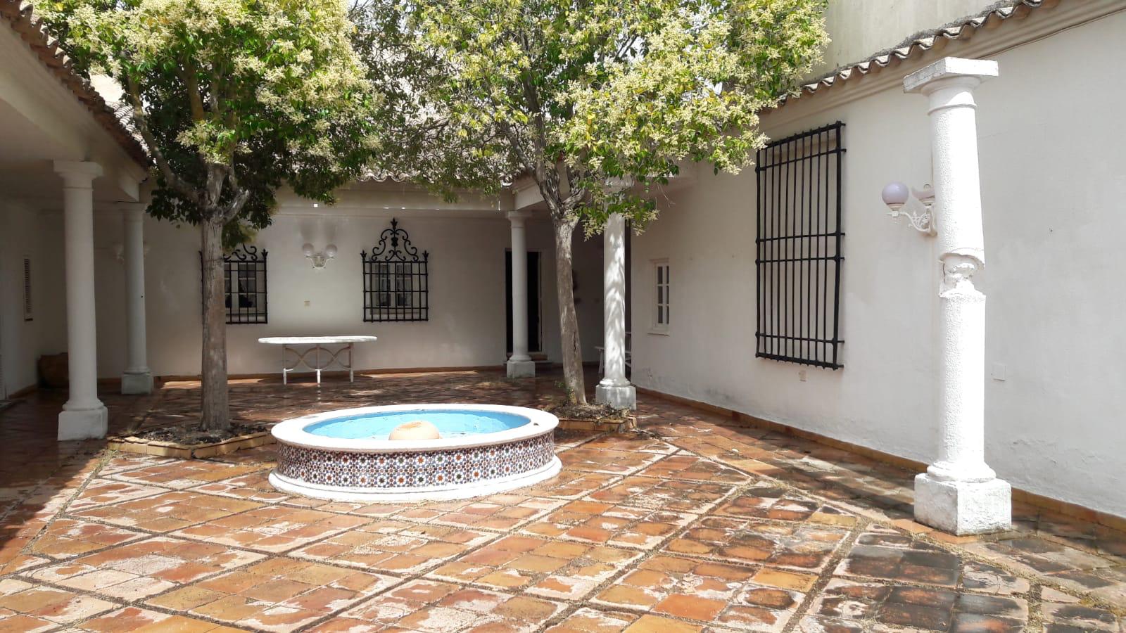 Villa in Albacete - view 1