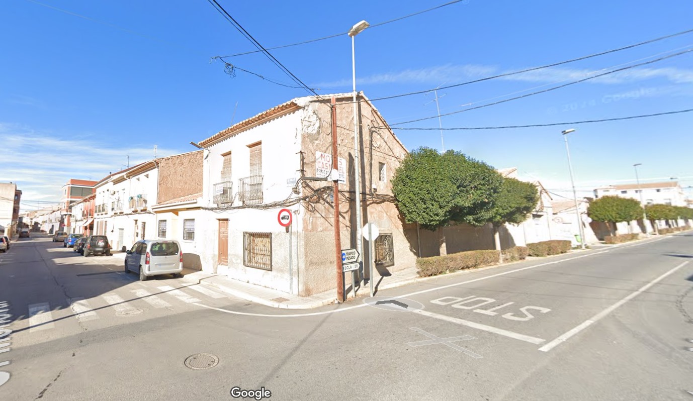 House in Pinoso - view 1