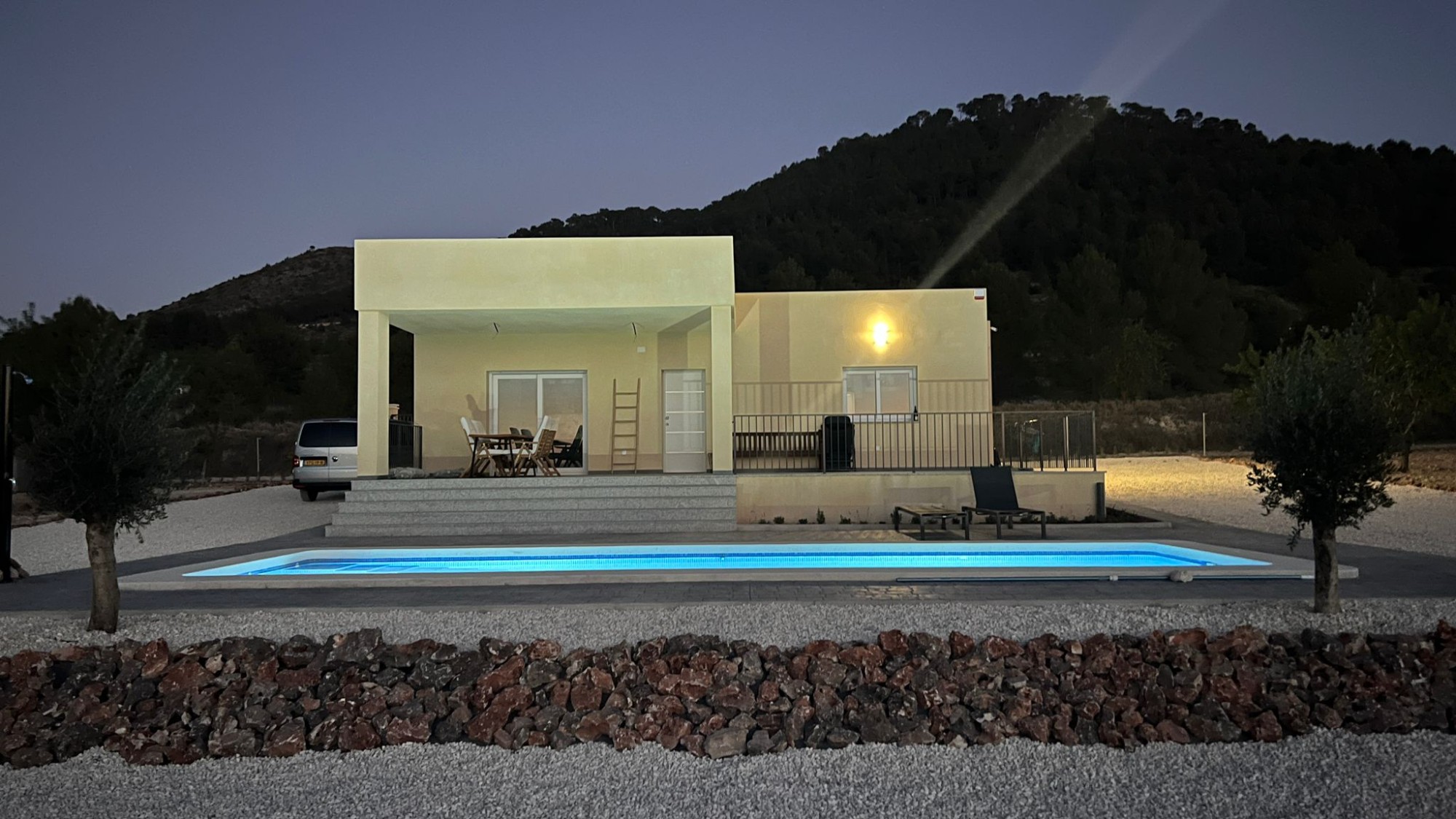 Villa in Pinoso - view 1