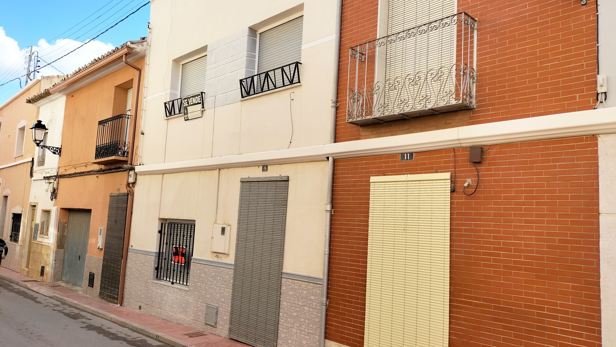 House in A Pasaxe - view 1