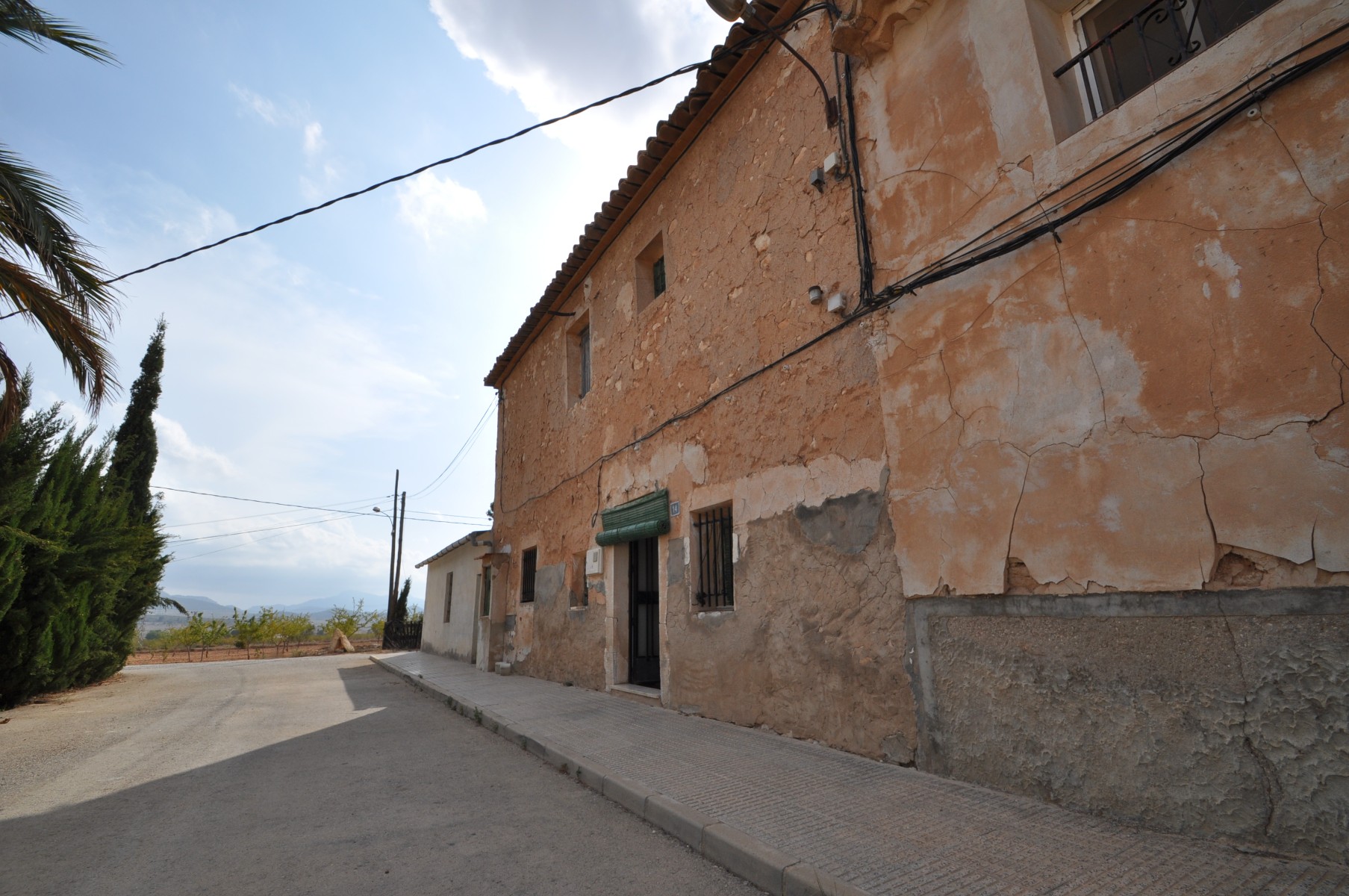 House in Pinoso - view 1