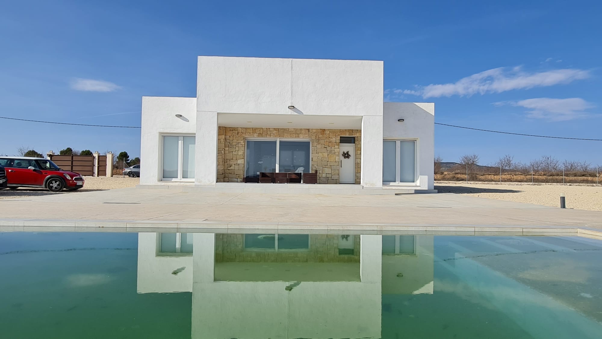 Villa in Pinoso - view 1