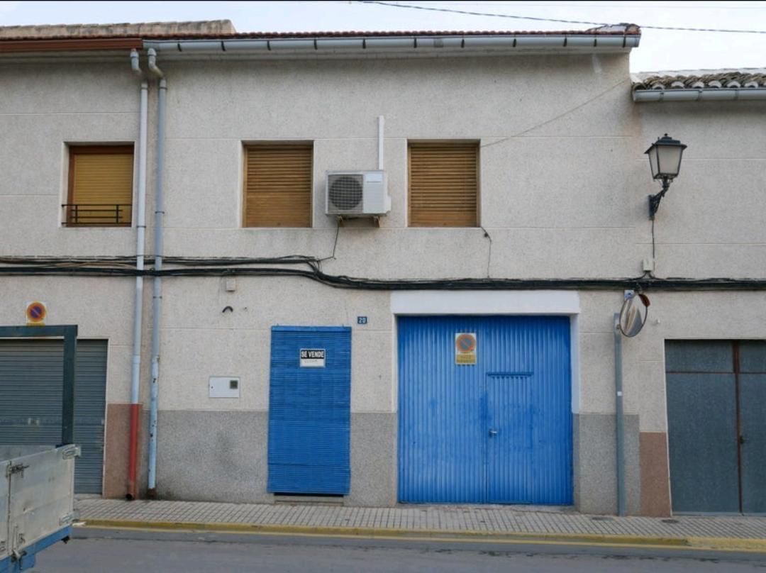 House in Pinoso - view 1
