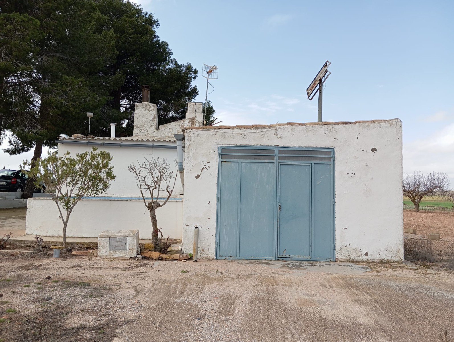Villa in Santa Cruz - view 1