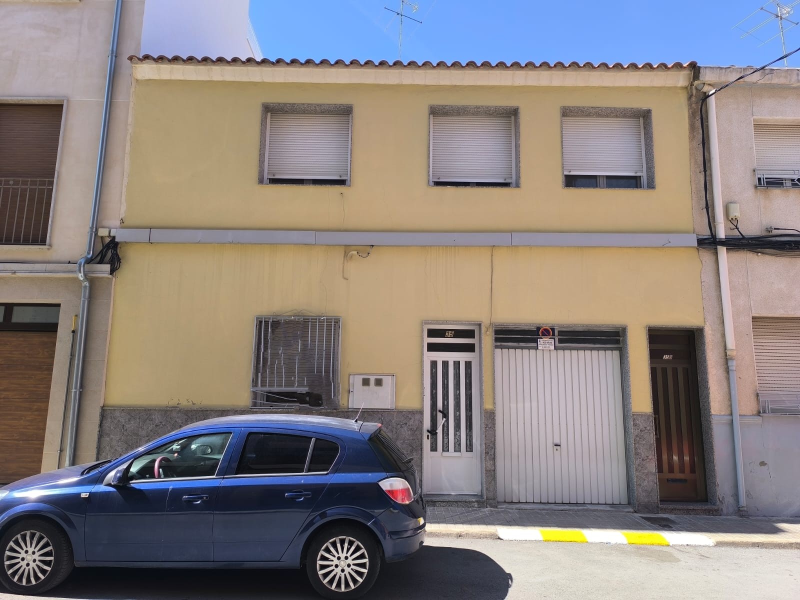 House in Santa Cruz - view 1