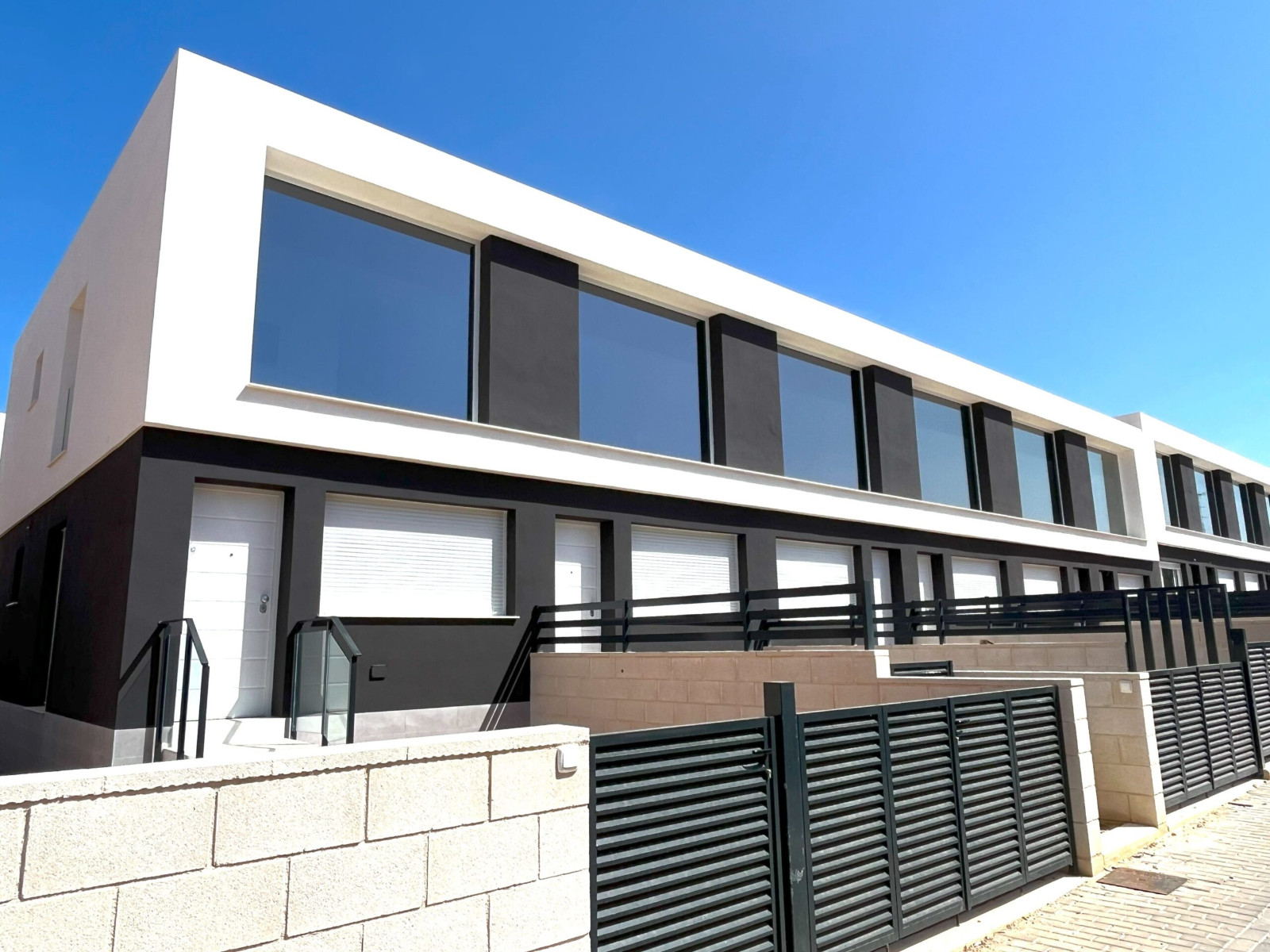 House in Alicante - view 1
