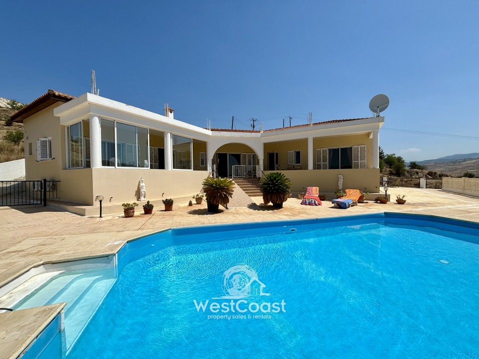 House in Nata - view 1