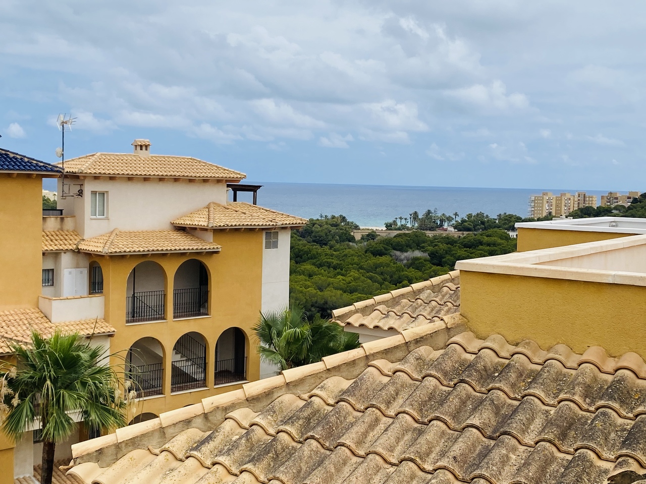 House in Alicante - view 1