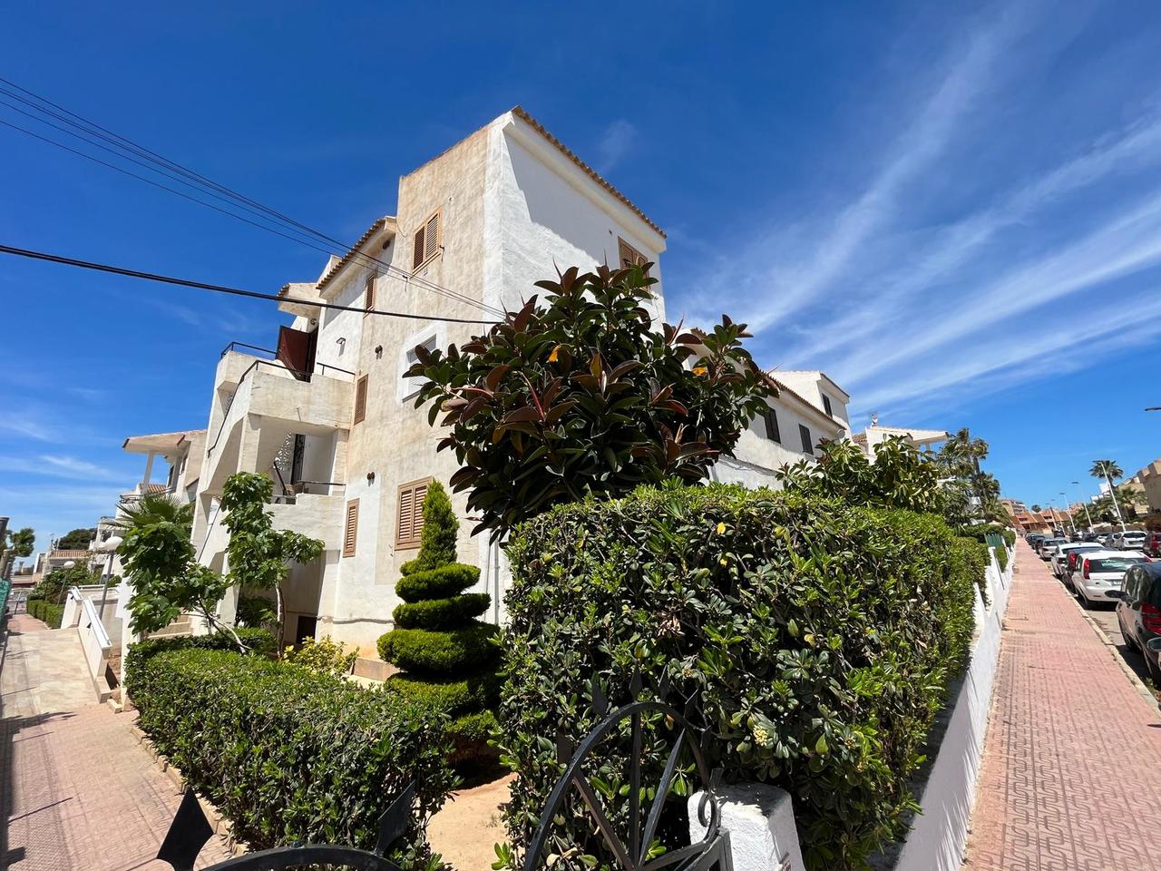 House in Alicante - view 1
