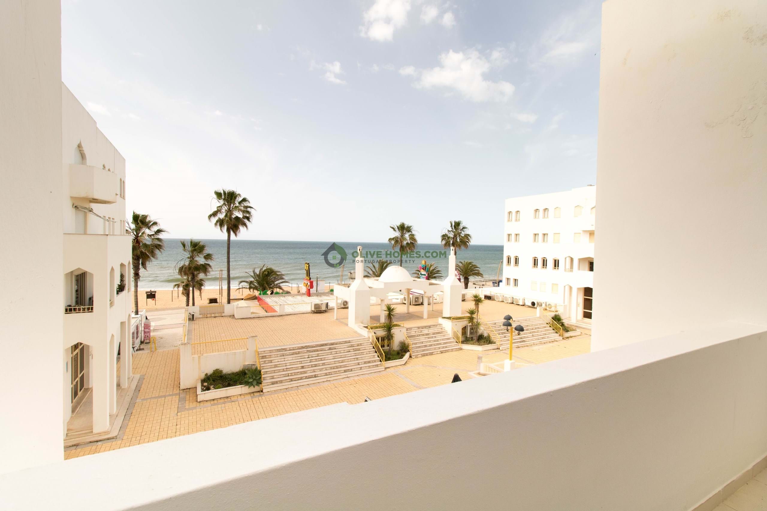 Apartment in Quarteira - view 1