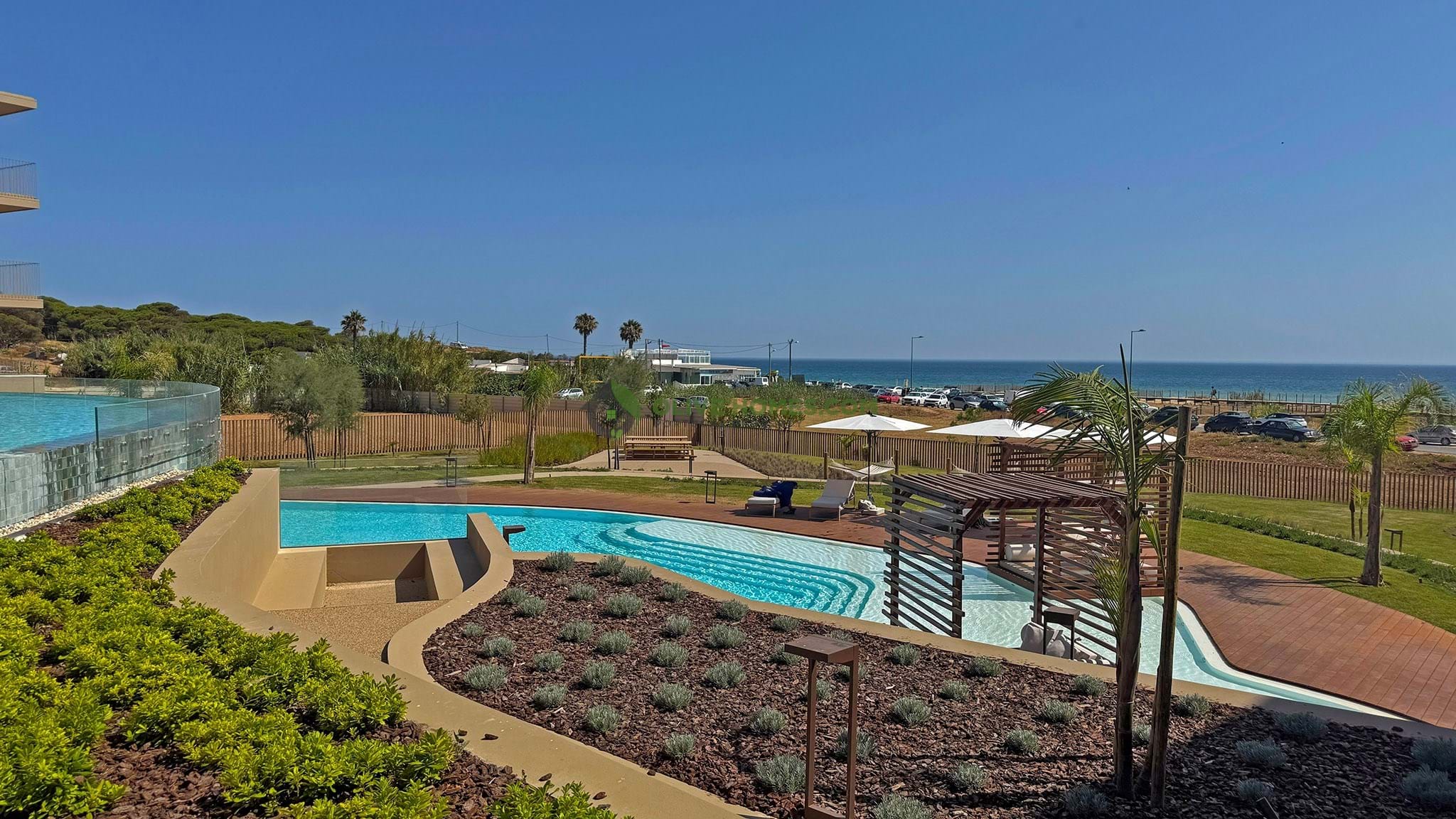 Apartment in Quarteira - view 1