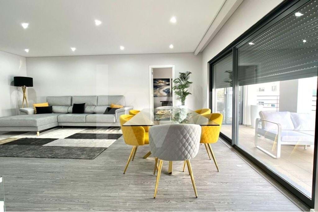 Apartment in Quelfes - view 1