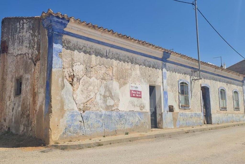 Villa in Lagoa - view 1