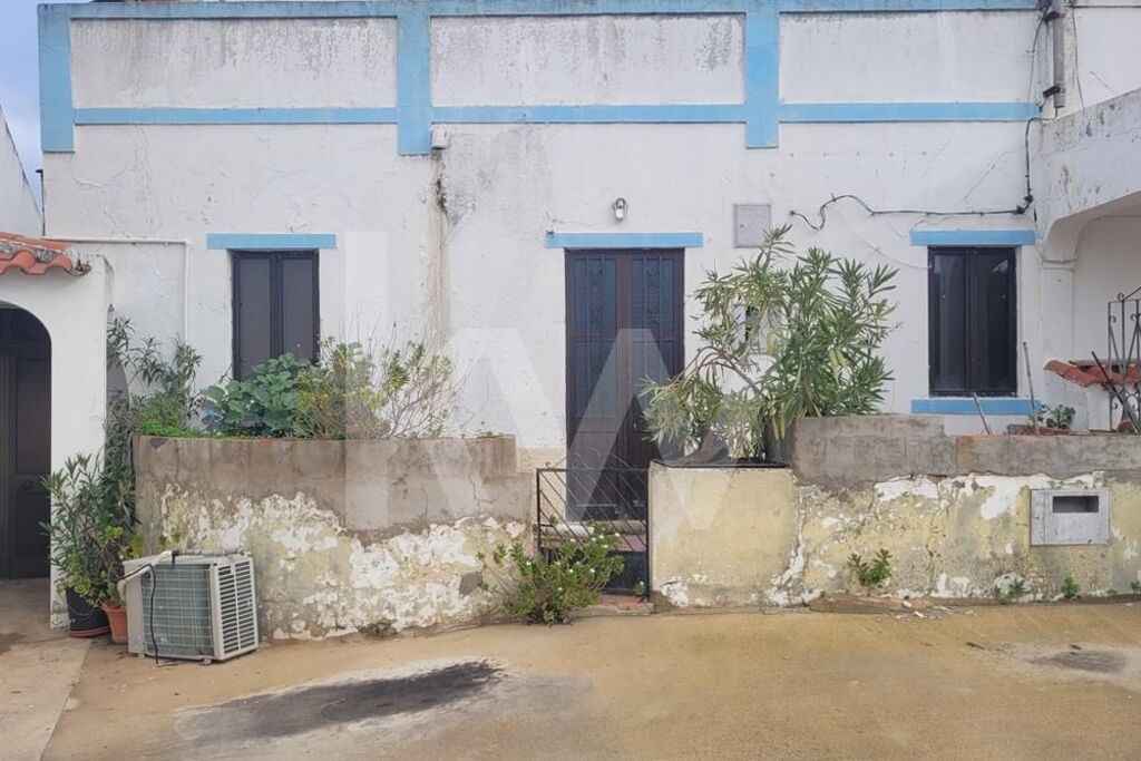 Villa in Loule - view 1