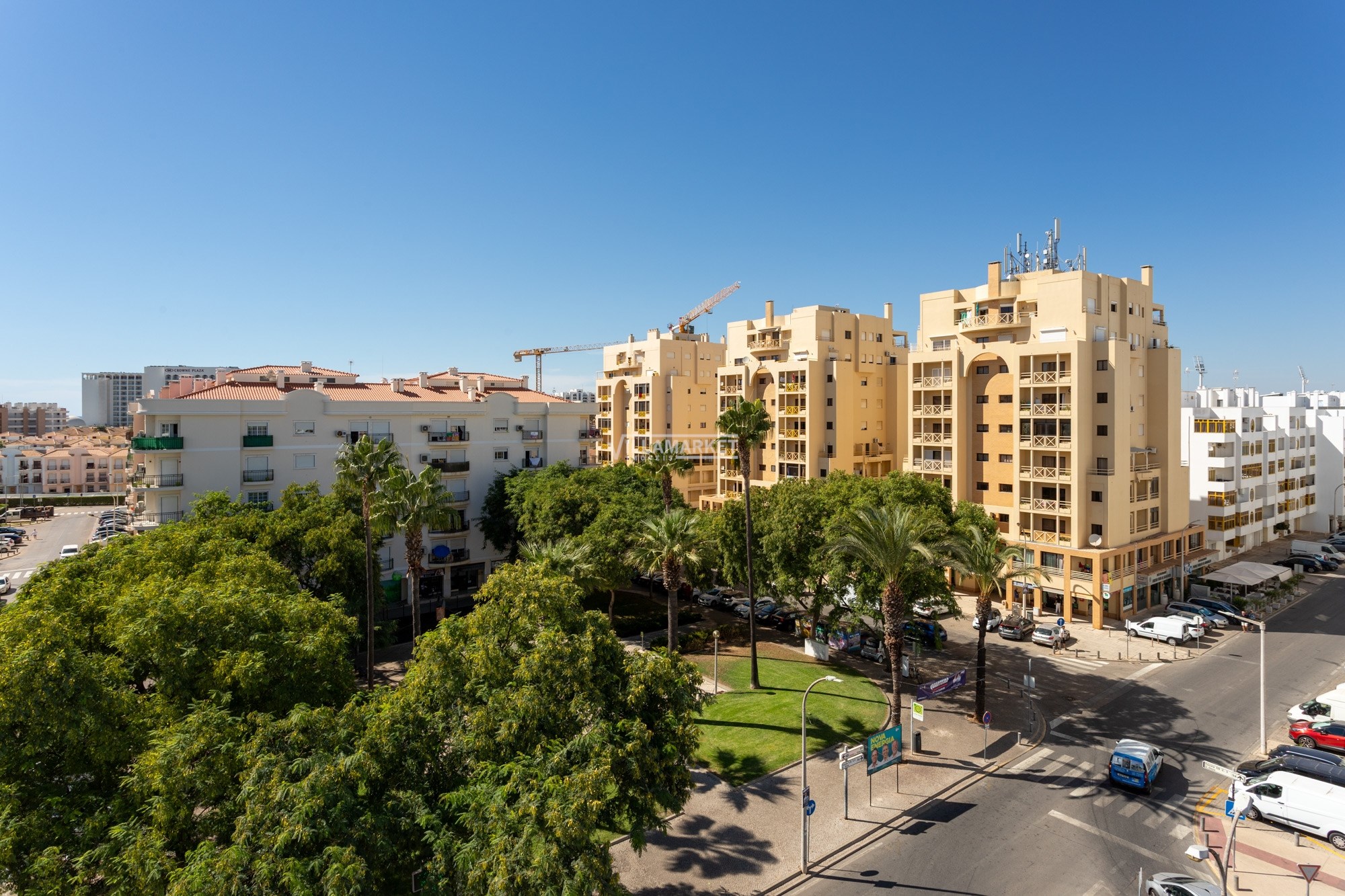 Apartment in Quarteira - view 1
