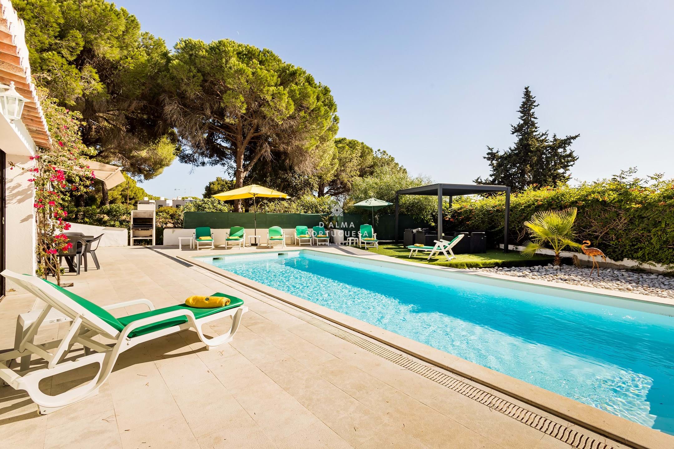 Villa in Oura - view 1