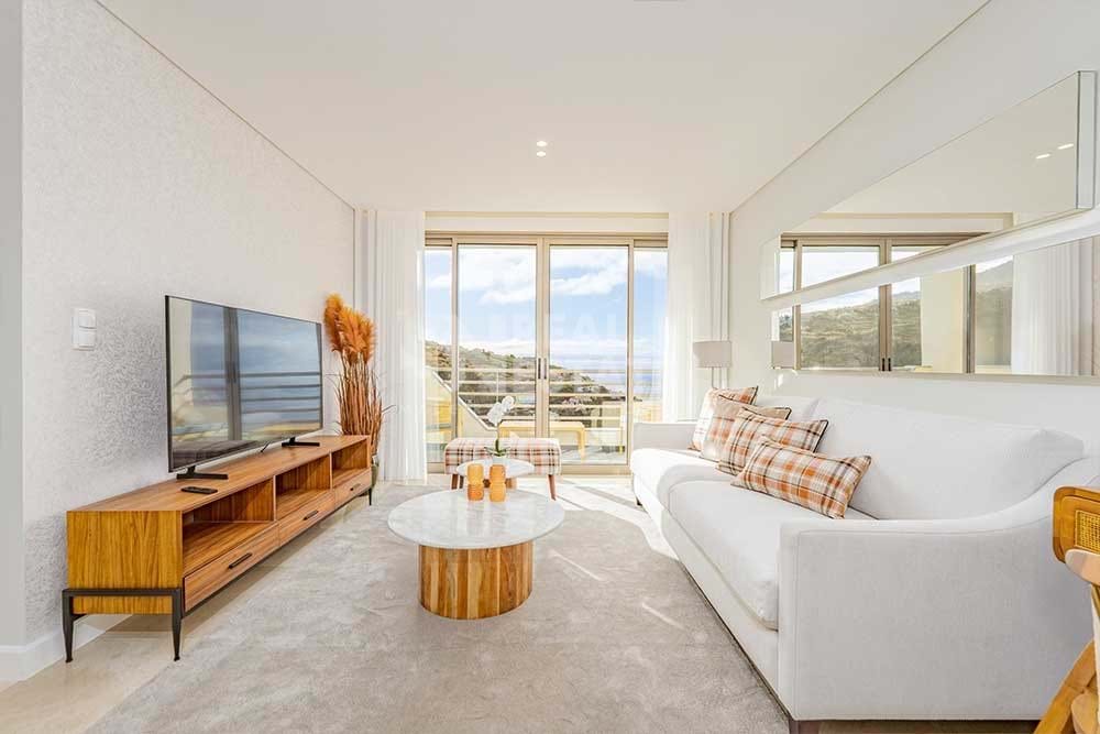 Apartment in Calheta - view 1