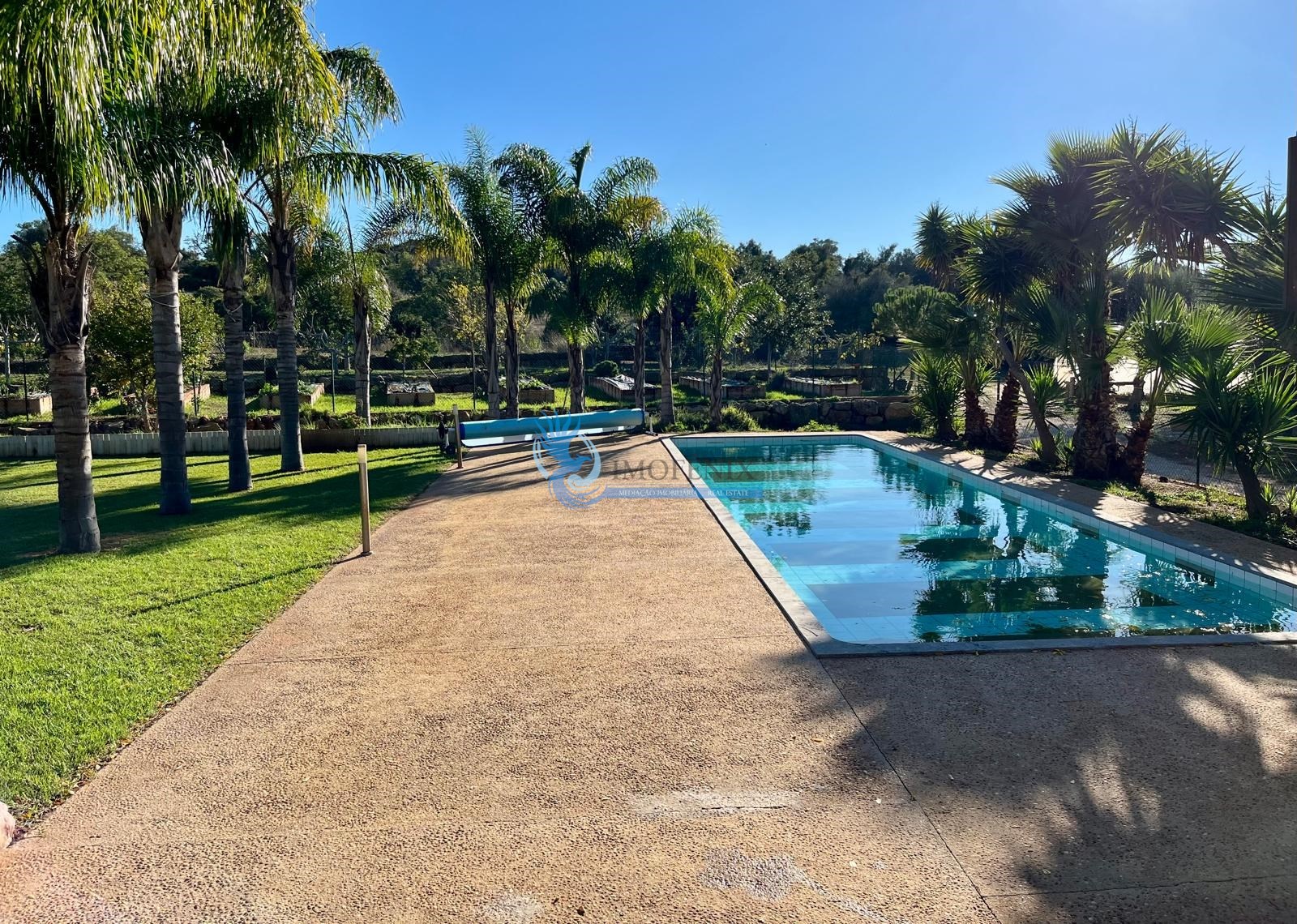 Villa in Guia - view 1