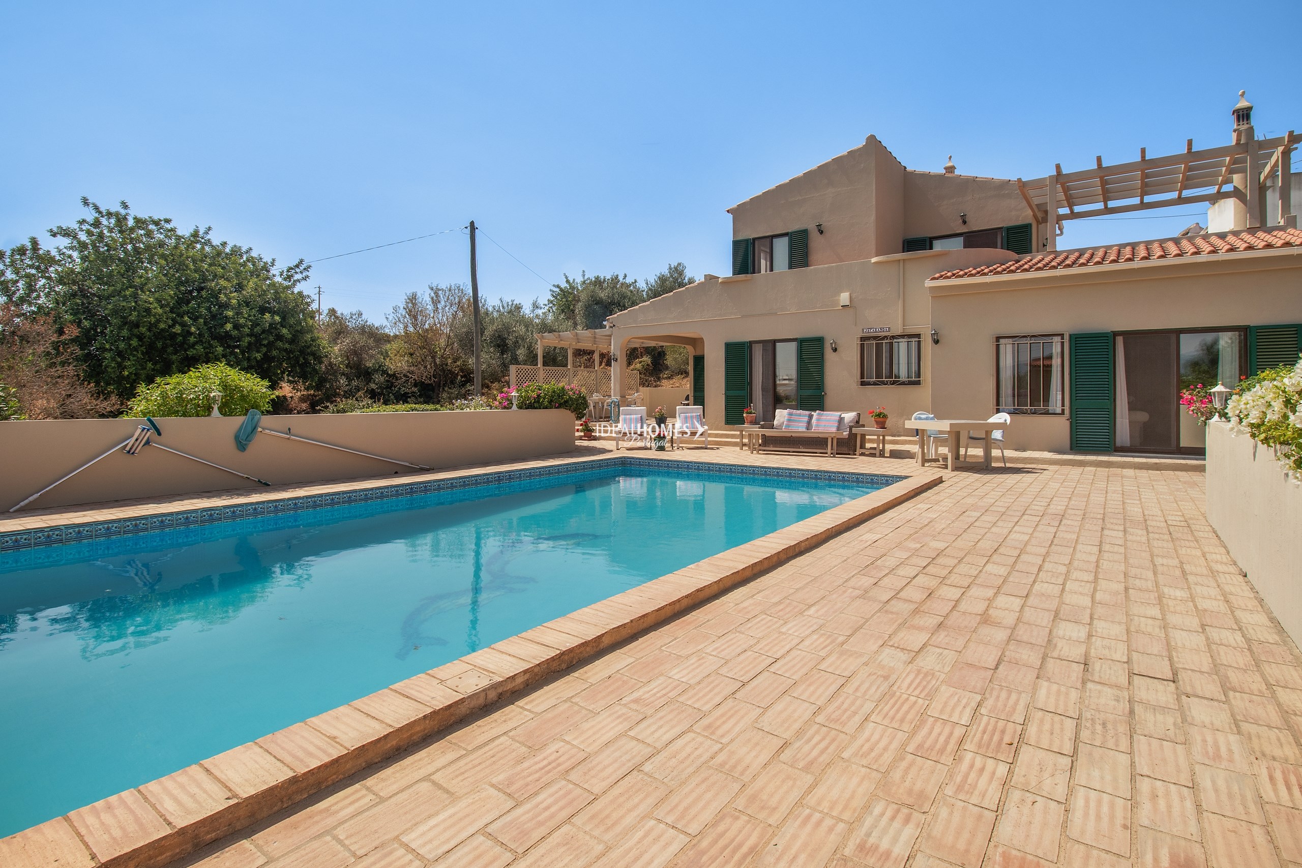 Villa in Pechao - view 1