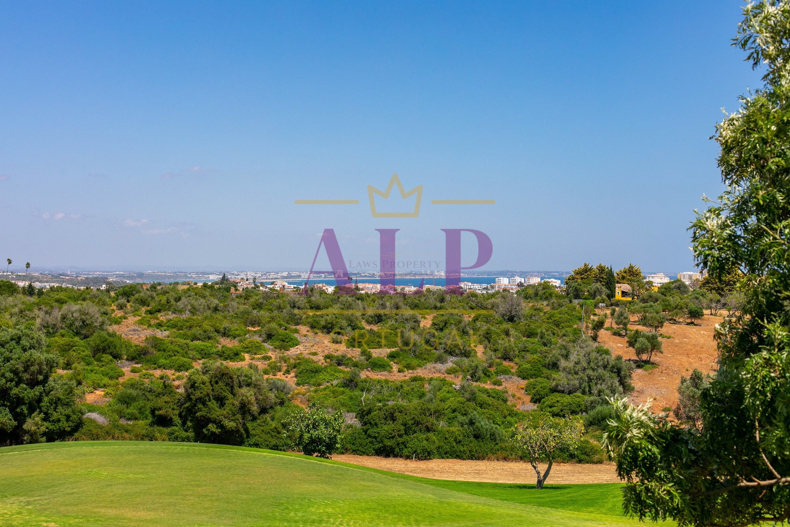 Apartment in Quatro Estradas - view 1