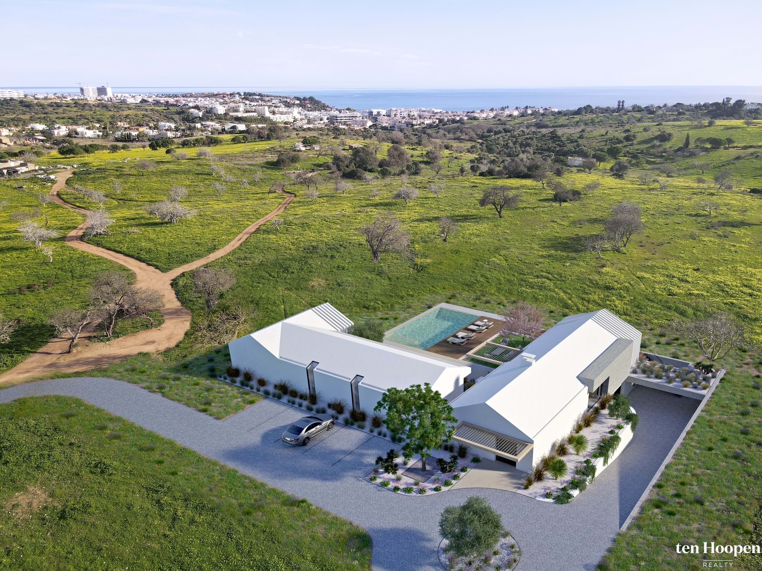 Villa in Lagos - view 1