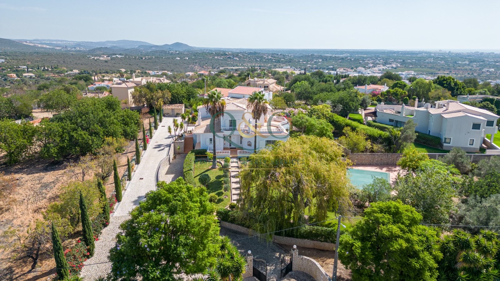 Villa in Boliqueime - view 1