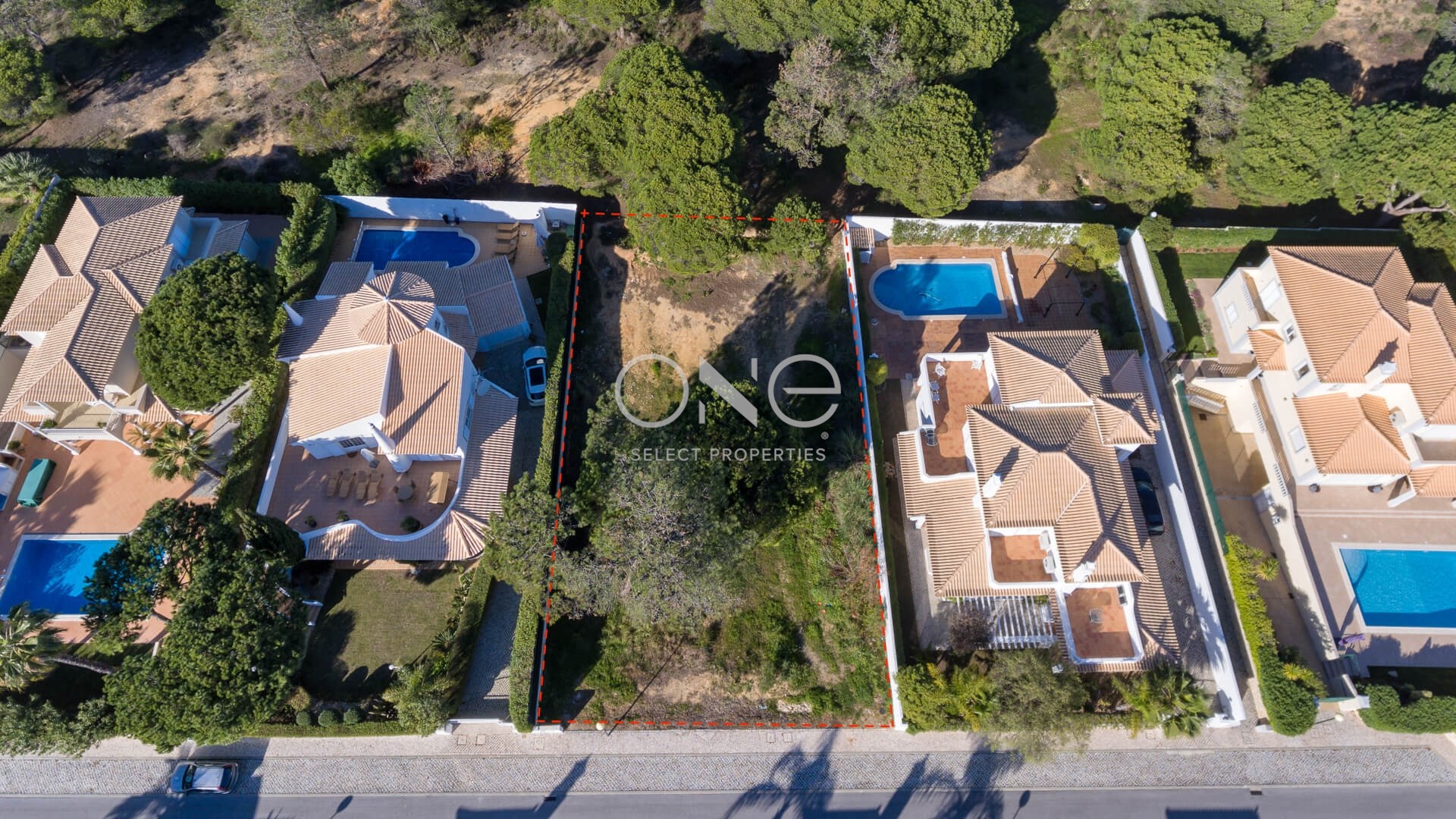 Land in Almancil - view 1